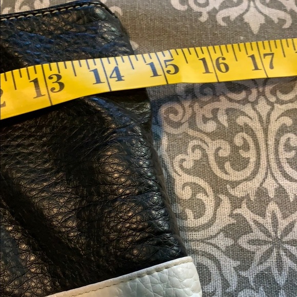 Black/white leather tote by red marcecko - Picture 8 of 8